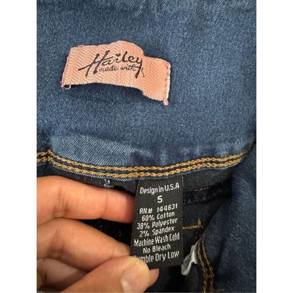 Blue Jean shorts - Picture 4 of 9